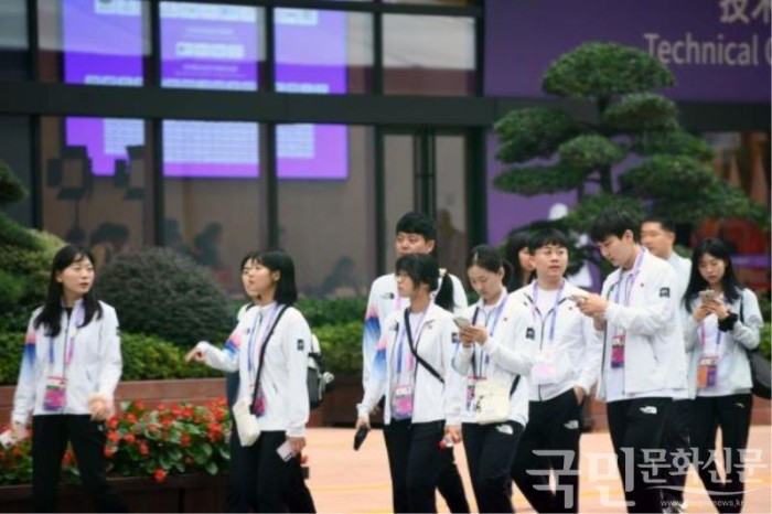 [크기변환]남녀대표팀 선수들이 중국과 일본을 꺾으며 
