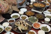 <한국인의 밥상> 좋구나, 좋아! 다 같이 한가위...꺼먹지볶음·민물매운탕·홍어채