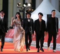 제24회 전주국제영화제 한국소리문화의전당 모악당에서 화려한 개막